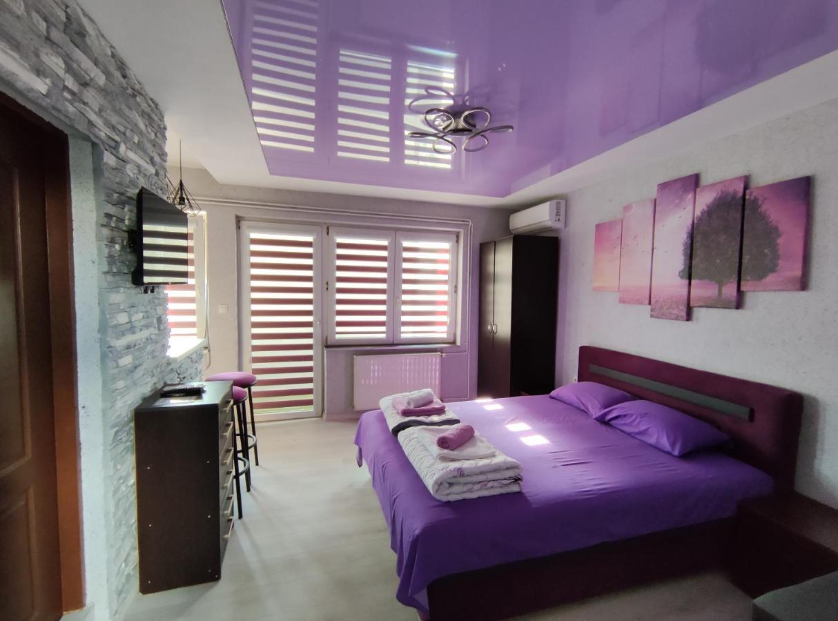 Centrum Lux Apartment Ni Exterior foto